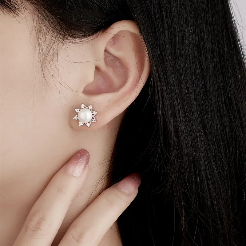 2023 Korean Sweet Personality Sunflower Pearl Earrings - Image 3