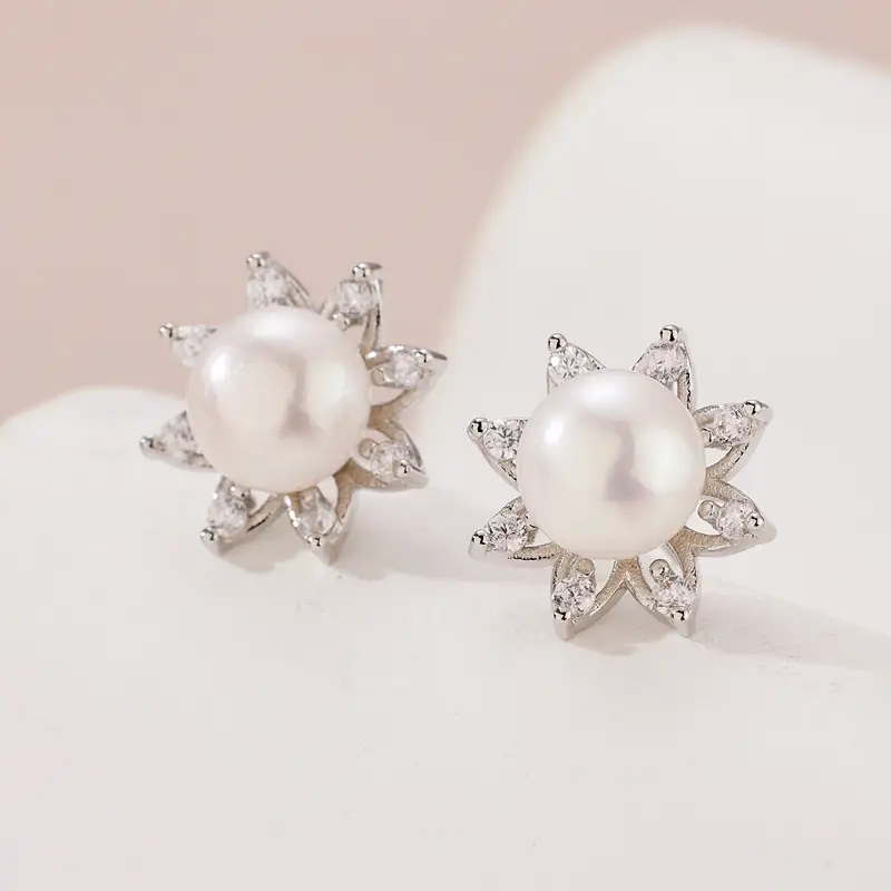 2023 Korean Sweet Personality Sunflower Pearl Earrings - Image 4