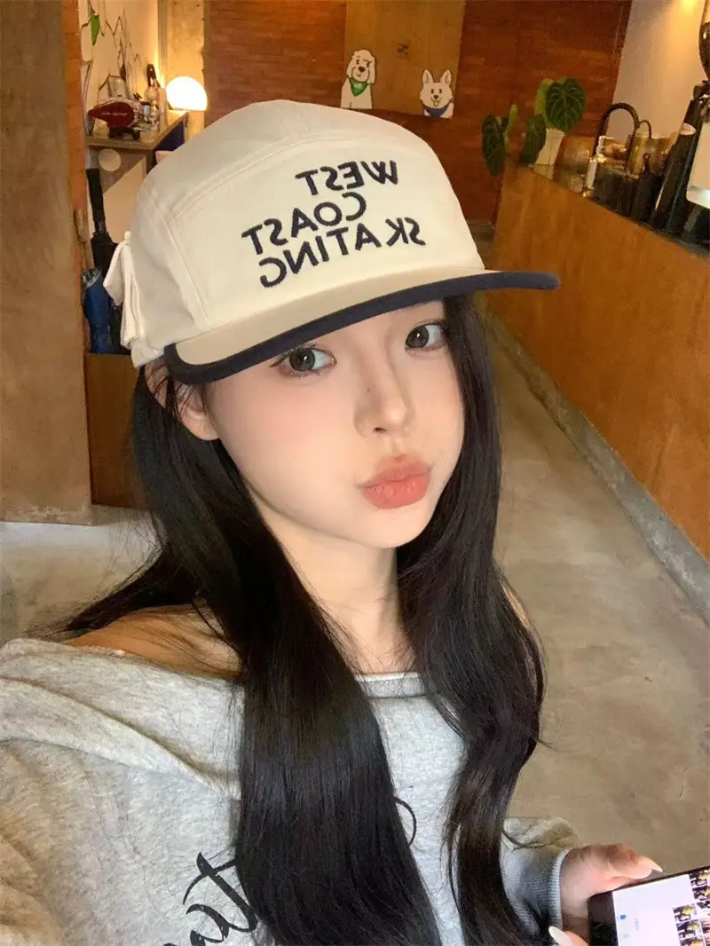 West Coast Skating Cap Women Black Red White — feature 12