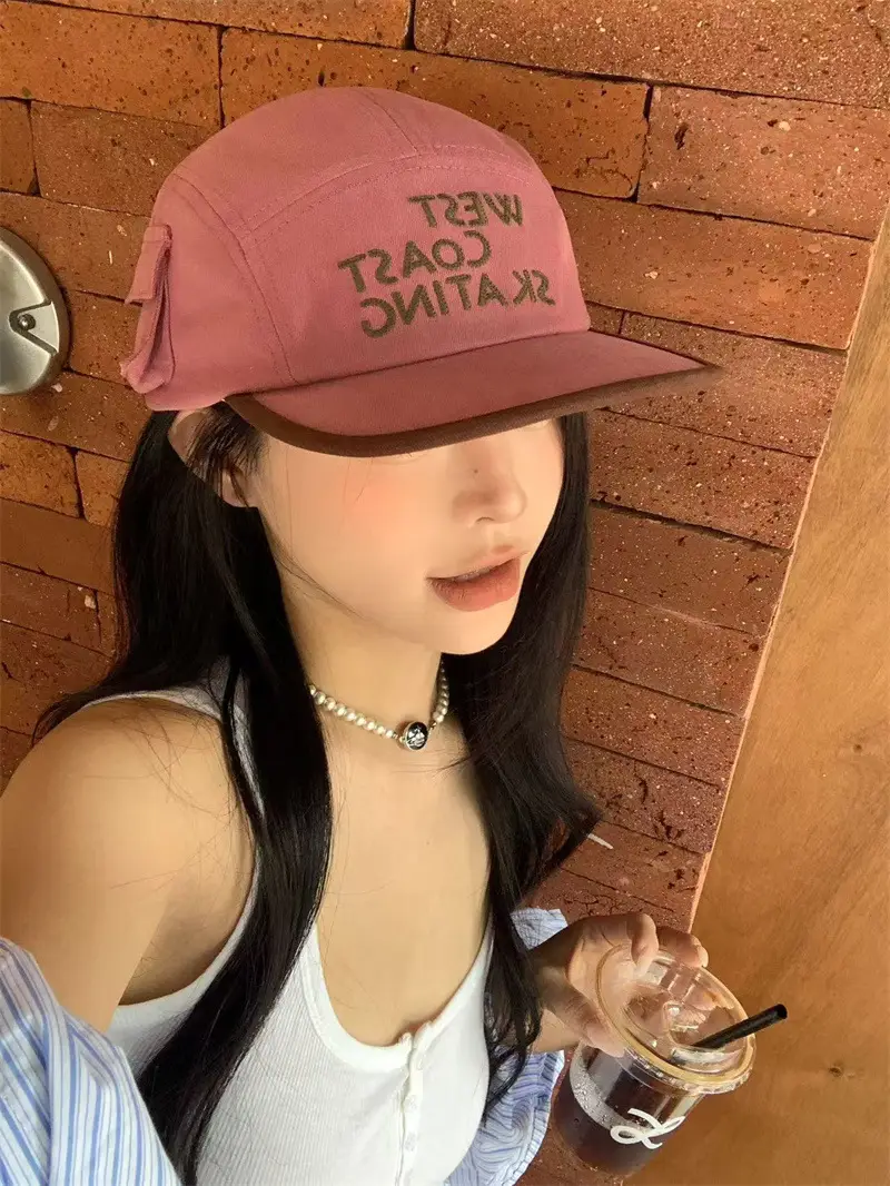 West Coast Skating Cap Women Black Red White — feature 8
