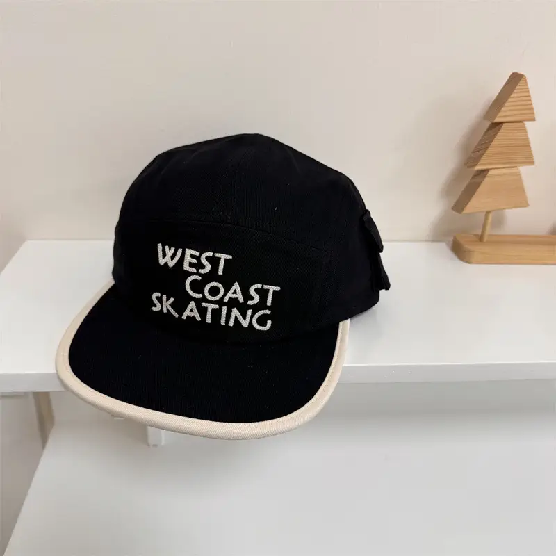 West Coast Skating Cap Women Black Red White - Image 2