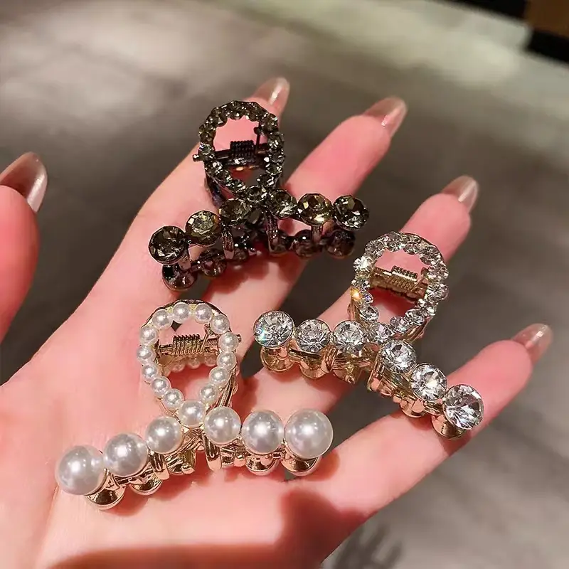 Pearl Hair Clip Small Female Hairpin 4.2x2.6cm - Image 4