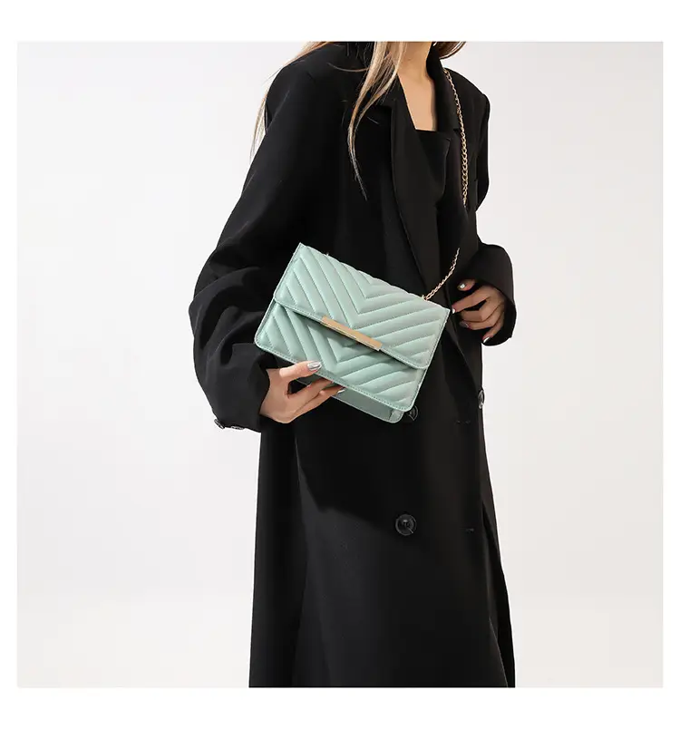 2023 Women's Mint Quilted Shoulder Messenger Bag — feature 33