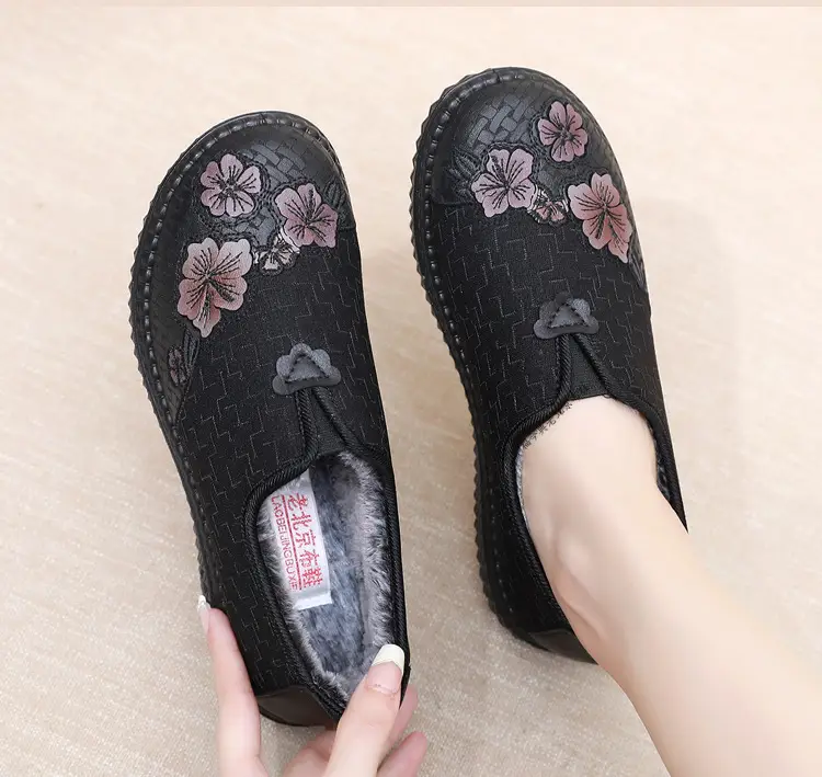 Old Beijing cloth shoes new winter cotton shoes women's fleece-lined shoes lightweight soft bottom warm elderly mother shoes embroidered cotton shoes — feature 15