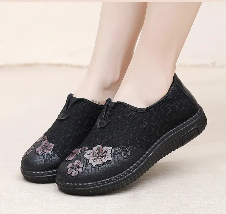 Old Beijing cloth shoes new winter cotton shoes women's fleece-lined shoes lightweight soft bottom warm elderly mother shoes embroidered cotton shoes — feature 16