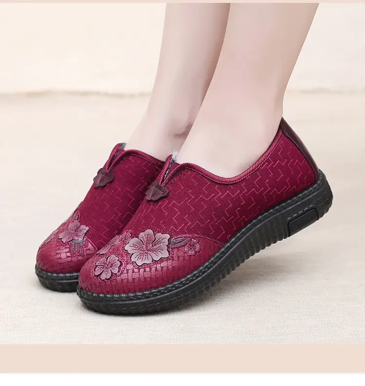 Old Beijing cloth shoes new winter cotton shoes women's fleece-lined shoes lightweight soft bottom warm elderly mother shoes embroidered cotton shoes — feature 19