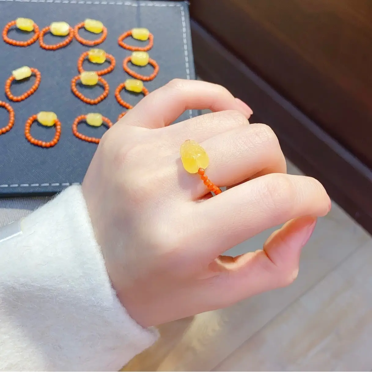 Natural Honey Chicken Oil Yellow Agate Ring Handwoven Design - Image 2