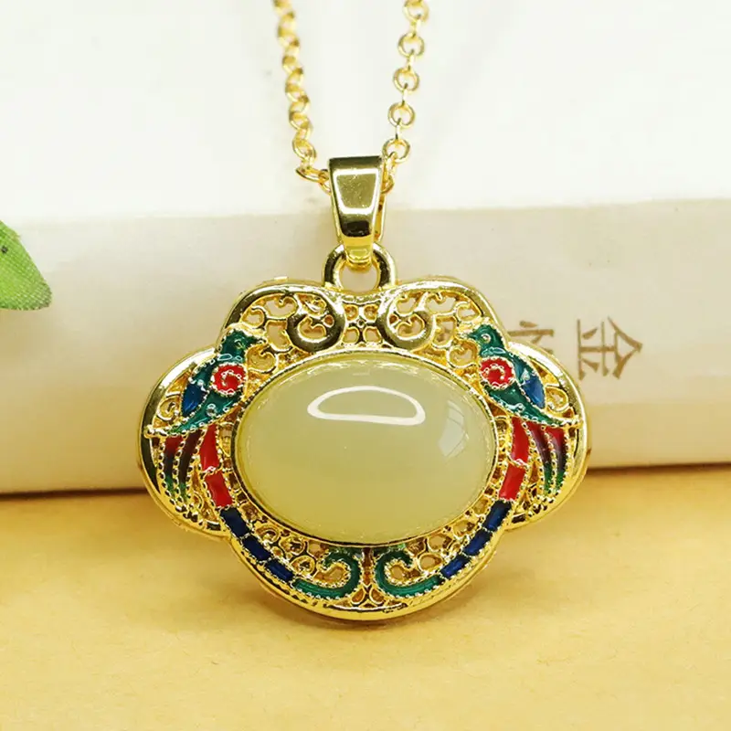 Aiyu Hetian Jade Necklace with Ruyi Lock Design — feature 1