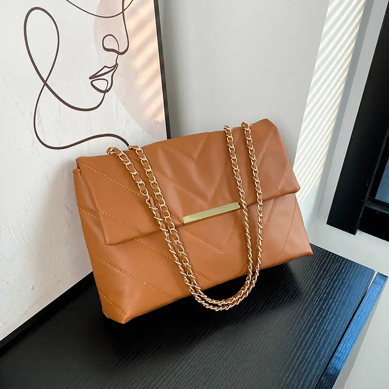 Women's Black Chain Shoulder Bag 2023 - Image 7