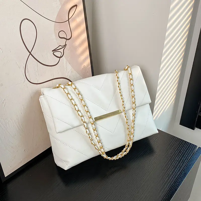 Women's Black Chain Shoulder Bag 2023 - Image 8