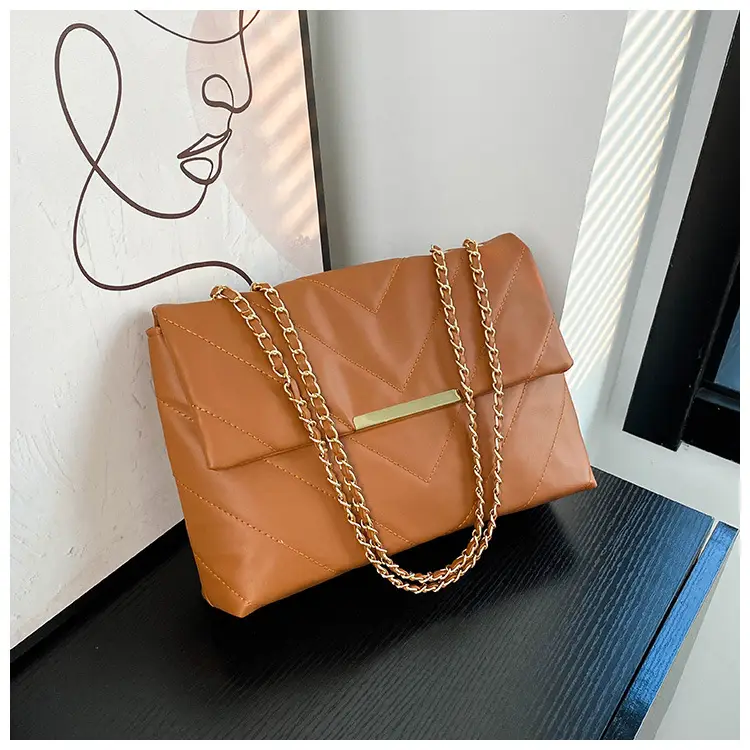 Women's Black Chain Shoulder Bag 2023 — feature 28