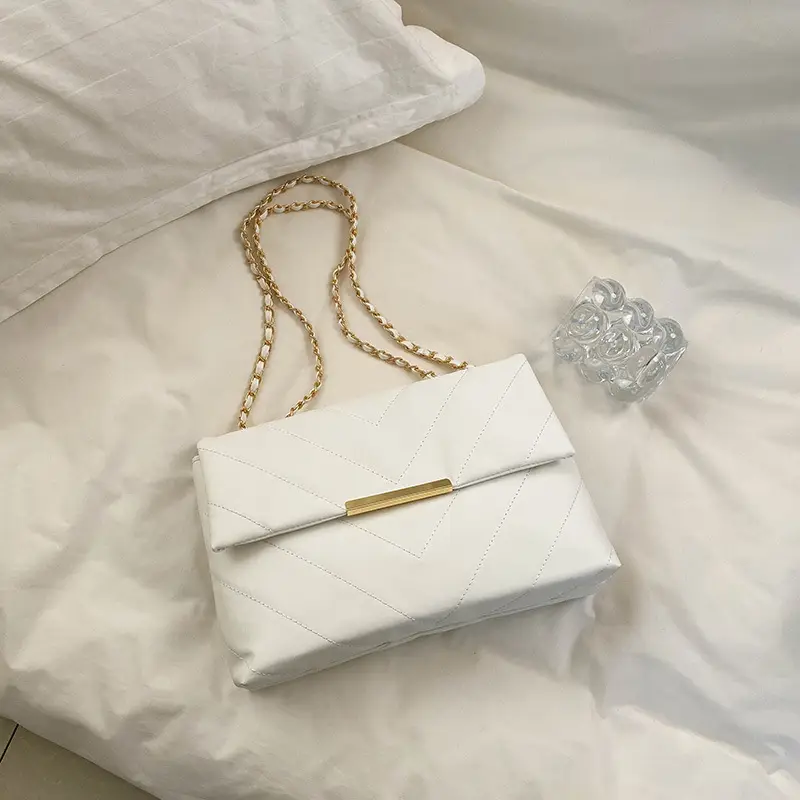 Women's Black Chain Shoulder Bag 2023 - Image 2