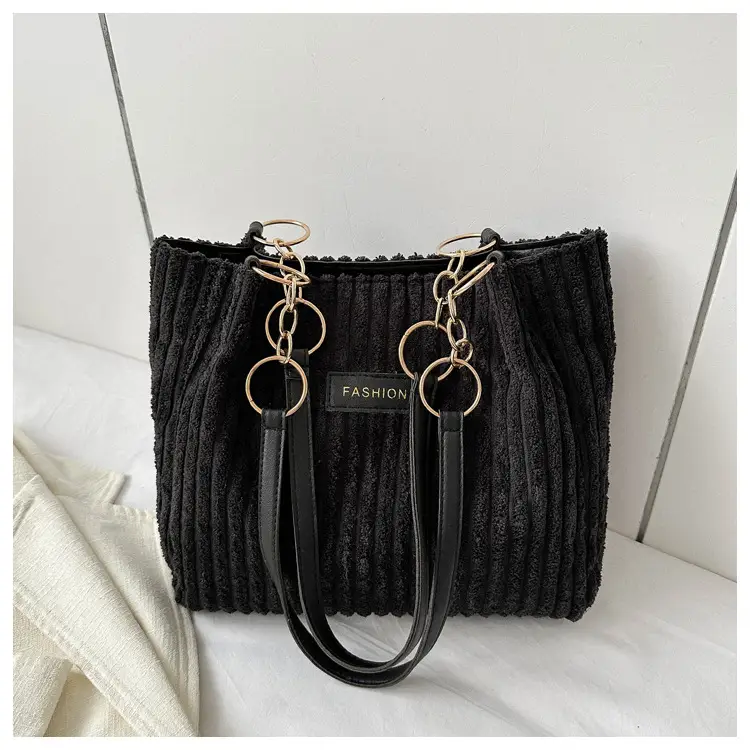 White Knitted Shoulder Bag with Gold Chain for Women — feature 24