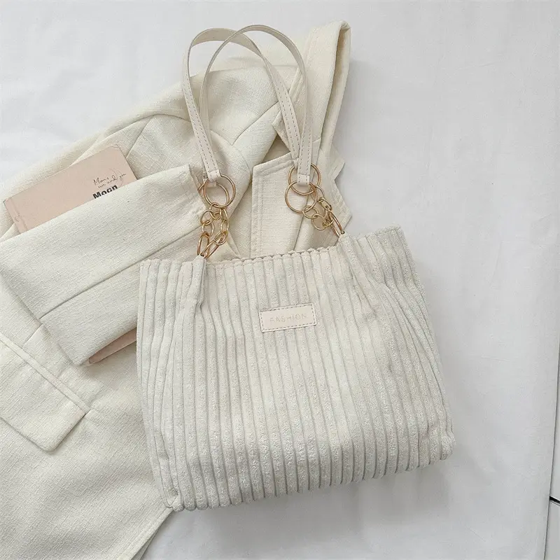 White Knitted Shoulder Bag with Gold Chain for Women - Image 2