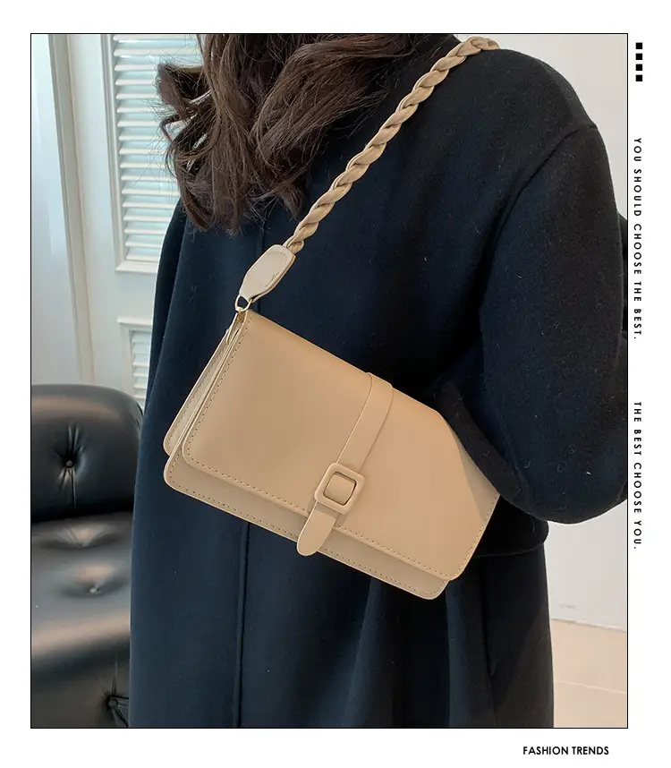 Korean Style Black Crossbody Bag for Women 2023 — feature 1