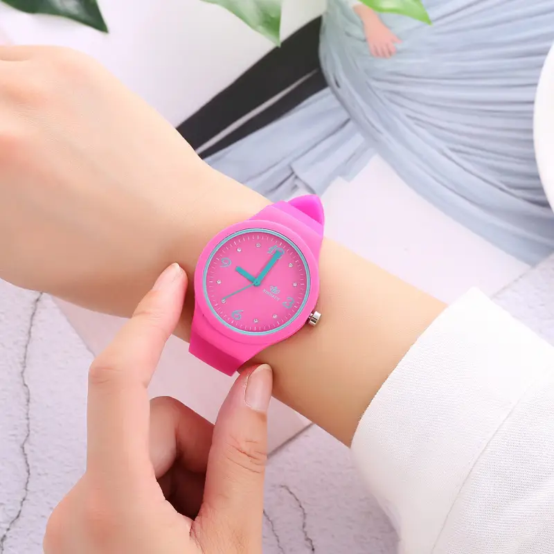 Women's Pink Silicone Quartz Watch with Cute Design - Image 8