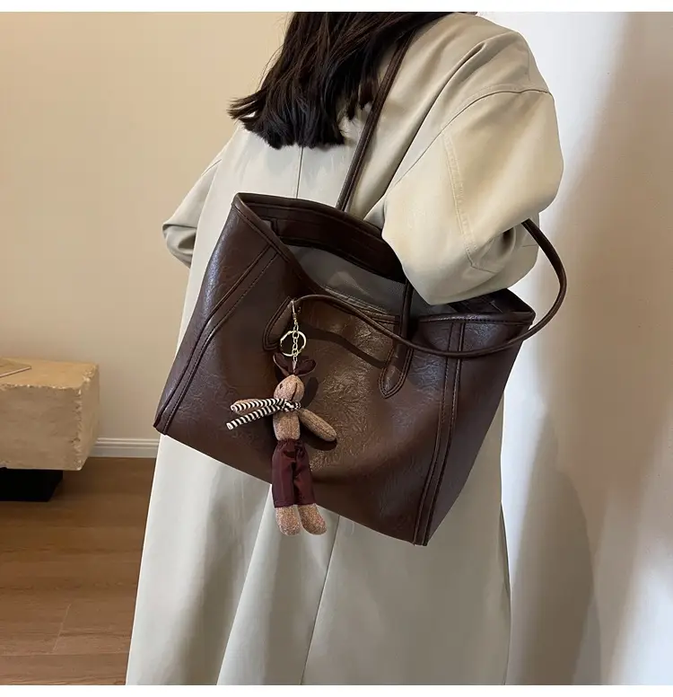 Women's Black Leather Shoulder Bag with Keychain — feature 34