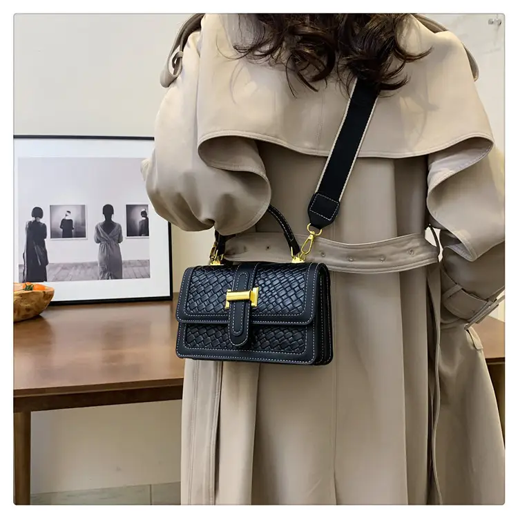 Brown Woven Crossbody Bag with Gold Clasp — feature 21
