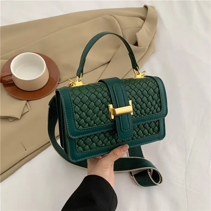 Brown Woven Crossbody Bag with Gold Clasp - Image 3
