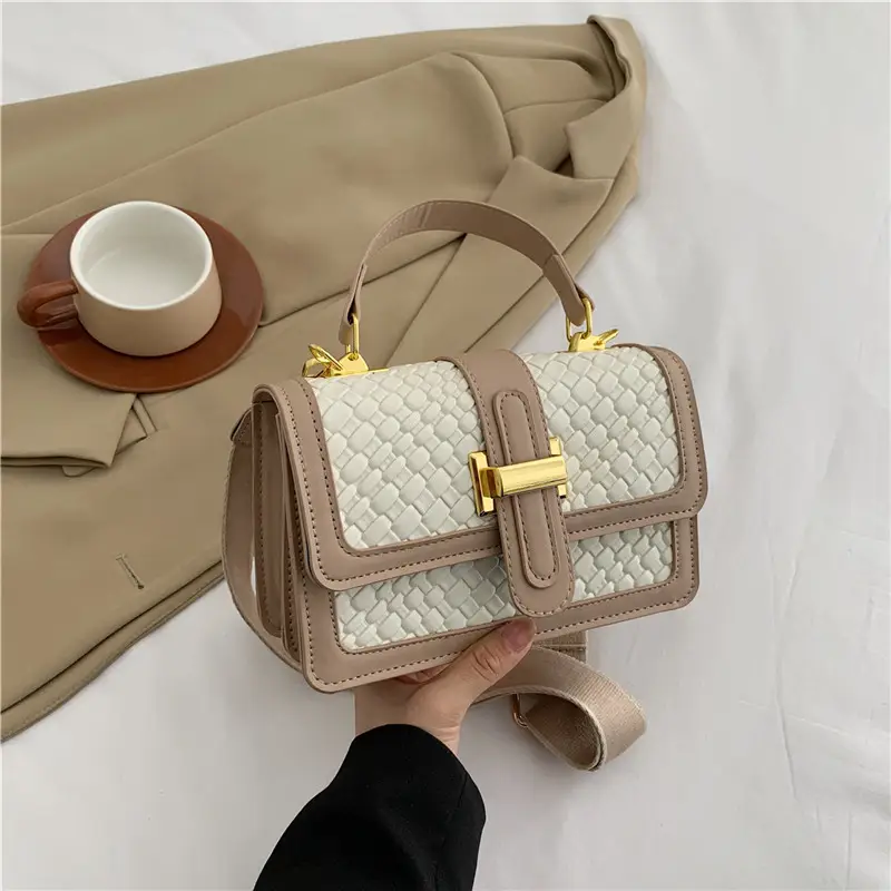 Brown Woven Crossbody Bag with Gold Clasp - Image 4