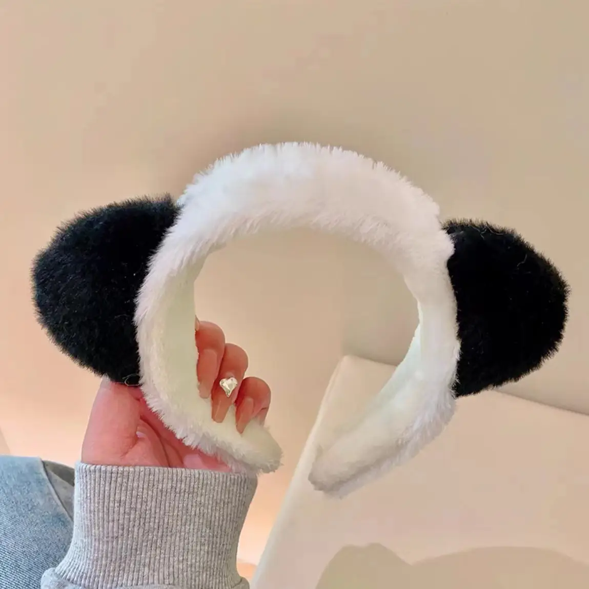 Cute Bear Ears Face Wash Headband Plush Black White — feature 7