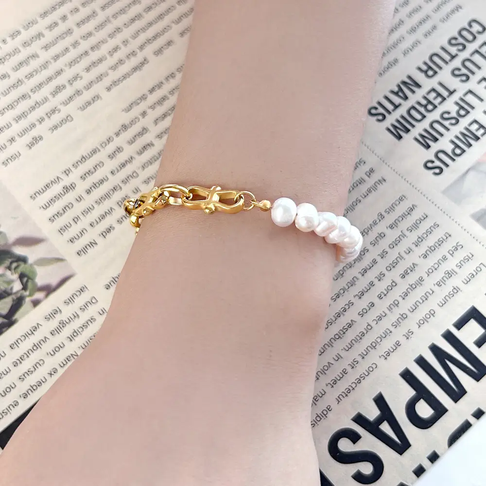 Gold Pearl Necklace Set for Women 2023 New Clavicle Chain - Image 5
