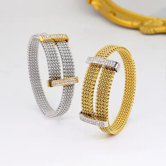Gold Pearl Necklace Set for Women 2023 New Clavicle Chain — feature 8