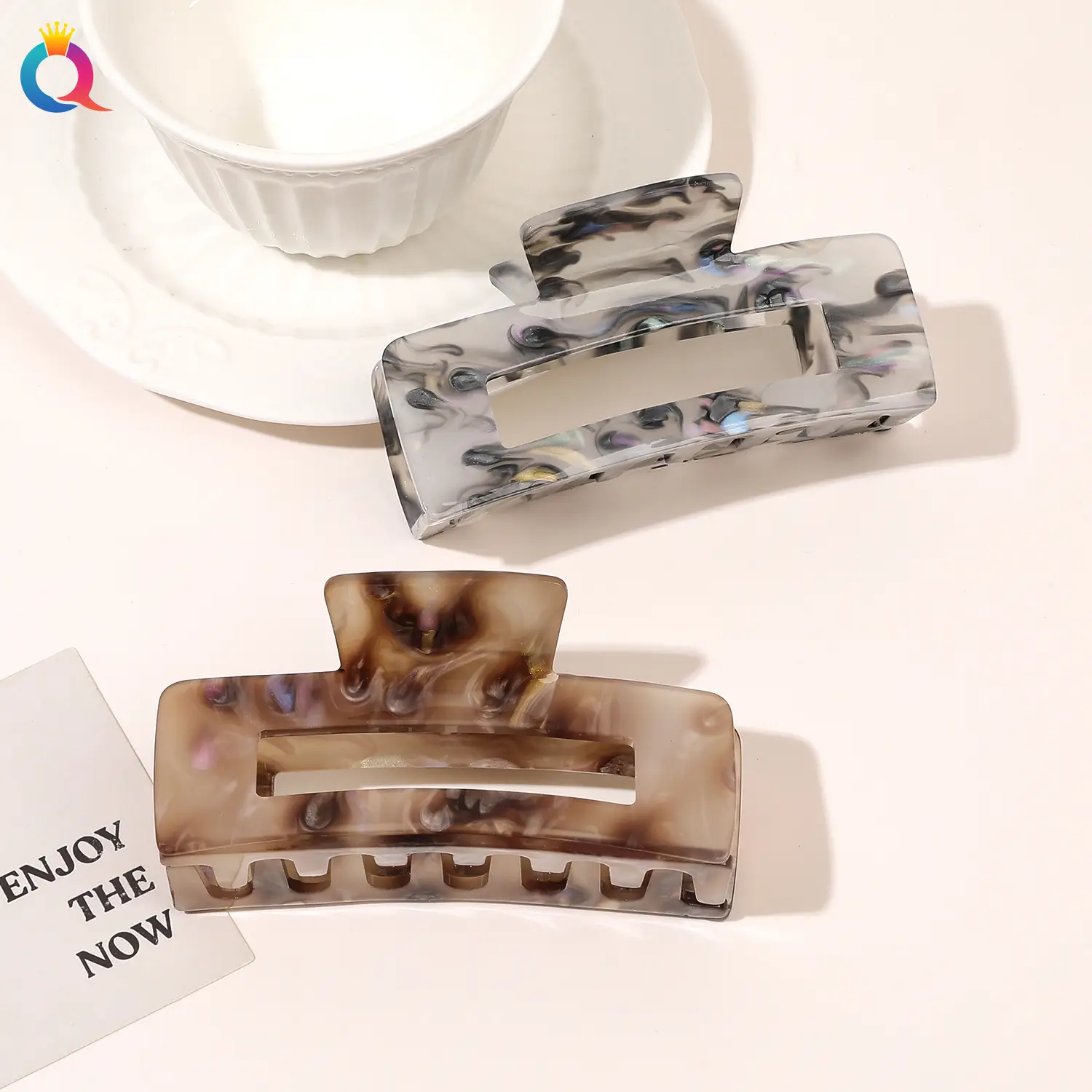 Qiyue Acrylic Shark Clip Hair Grabber High End — feature 21