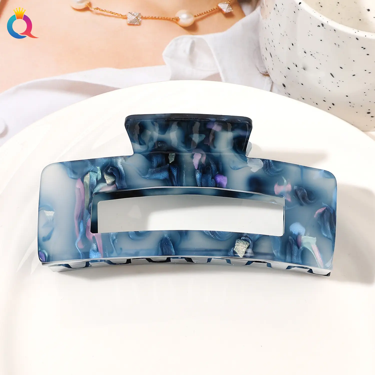 Qiyue Acrylic Shark Clip Hair Grabber High End — feature 34