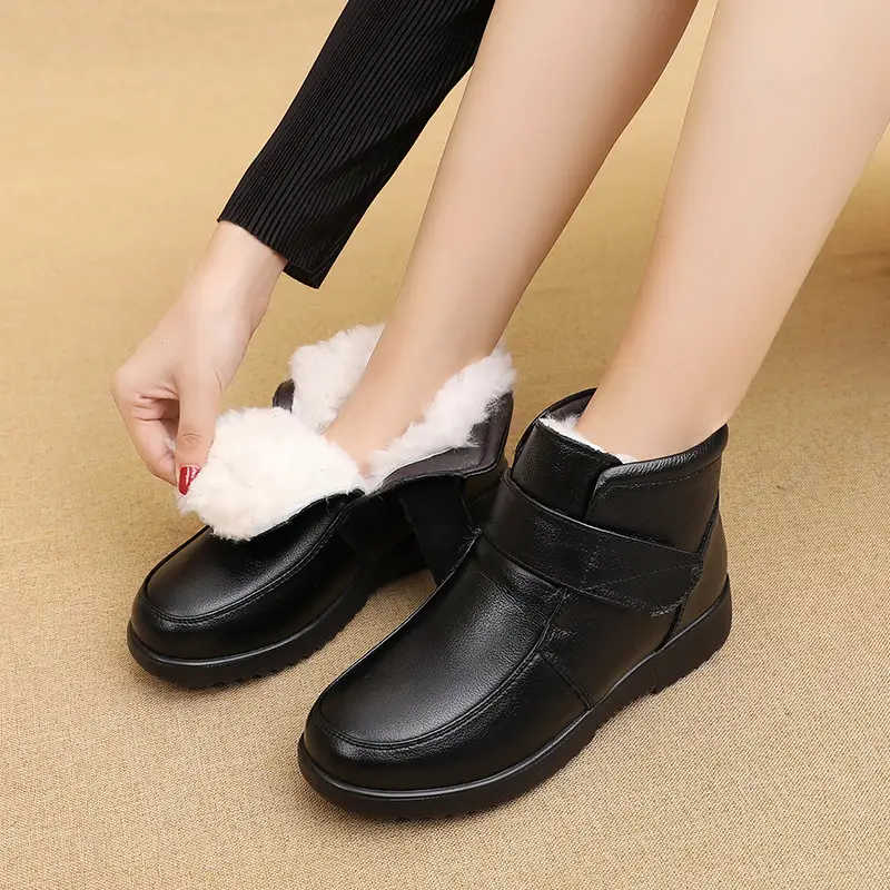 New real wool first layer cowhide mother cotton shoes soft bottom lightweight women's comfortable middle-aged and elderly women's shoes factory direct sales - Image 4
