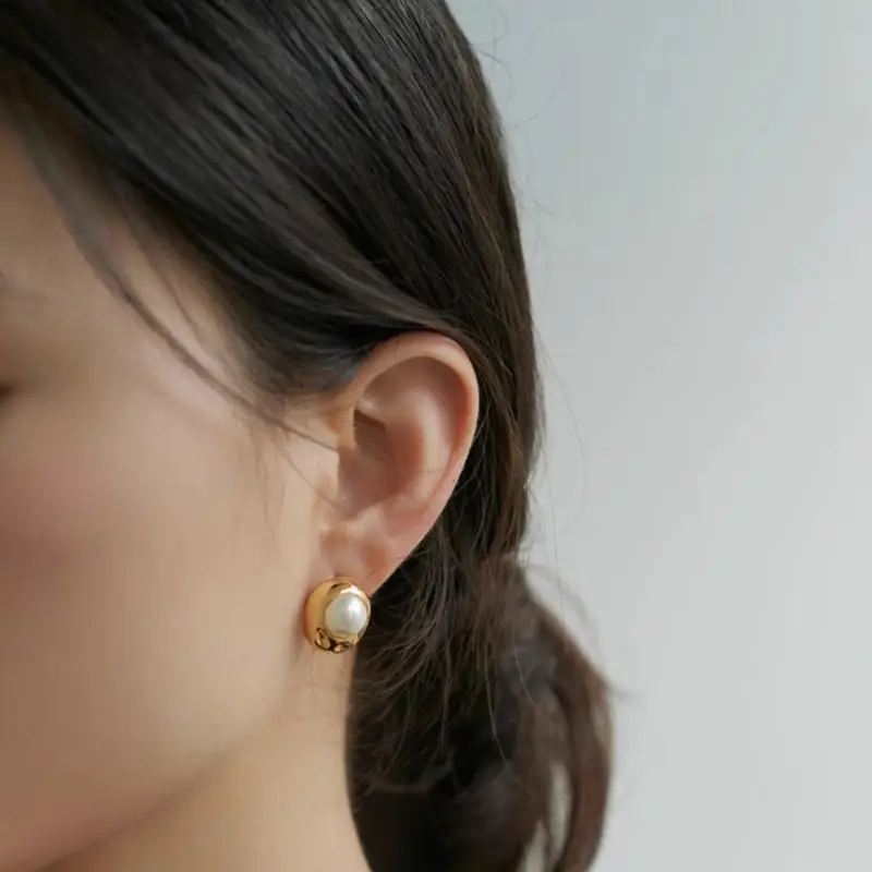 Natural Pearl Earrings Big Brand Same Style Light Luxury High-Level Design Elegant Earrings s925 Silver Needle Small Chanel Style Earrings — feature 6