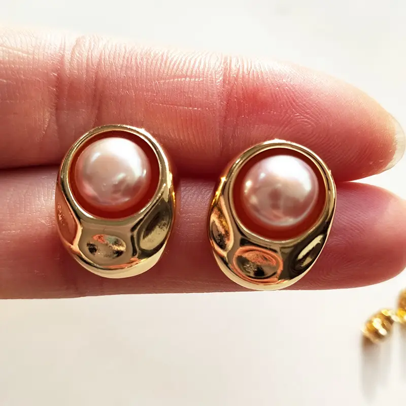 Natural Pearl Earrings Big Brand Same Style Light Luxury High-Level Design Elegant Earrings s925 Silver Needle Small Chanel Style Earrings - Image 3