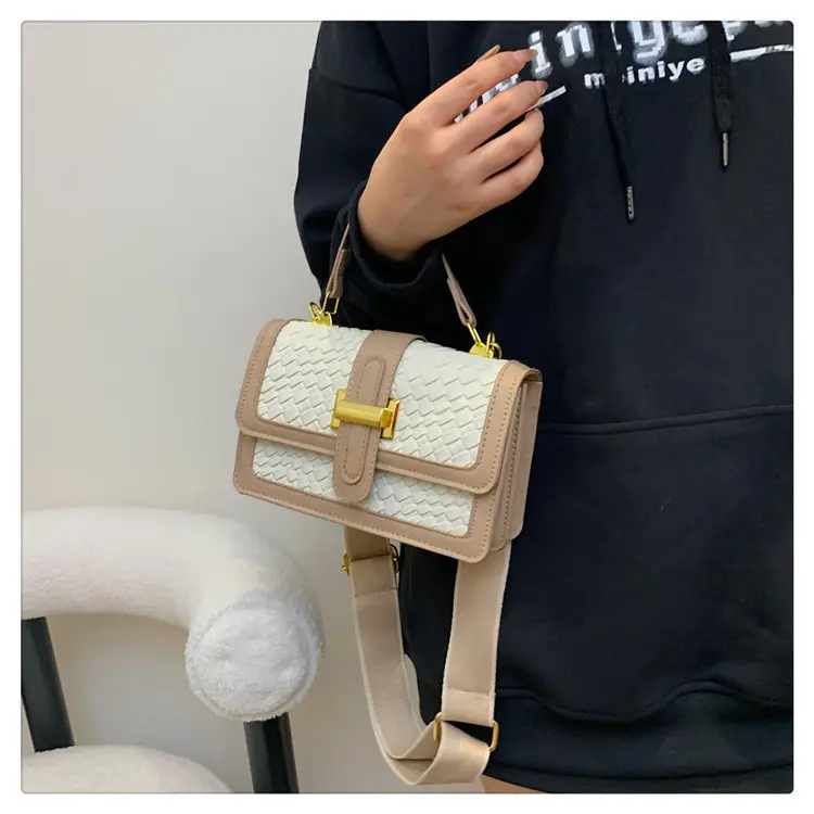 Women's Beige Beige Crossbody Bag with Gold Clasp — feature 12
