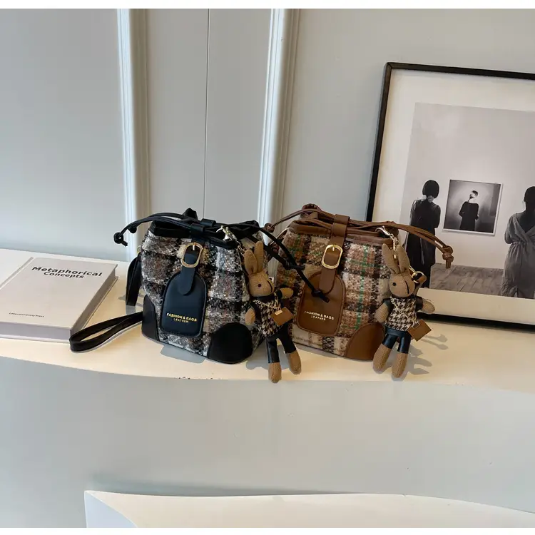 Retro Plaid Crossbody Bag for Women 2026 — feature 19