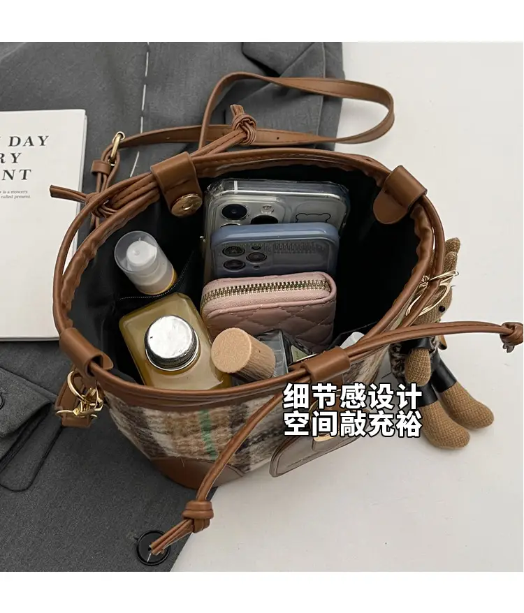 Retro Plaid Crossbody Bag for Women 2026 — feature 7