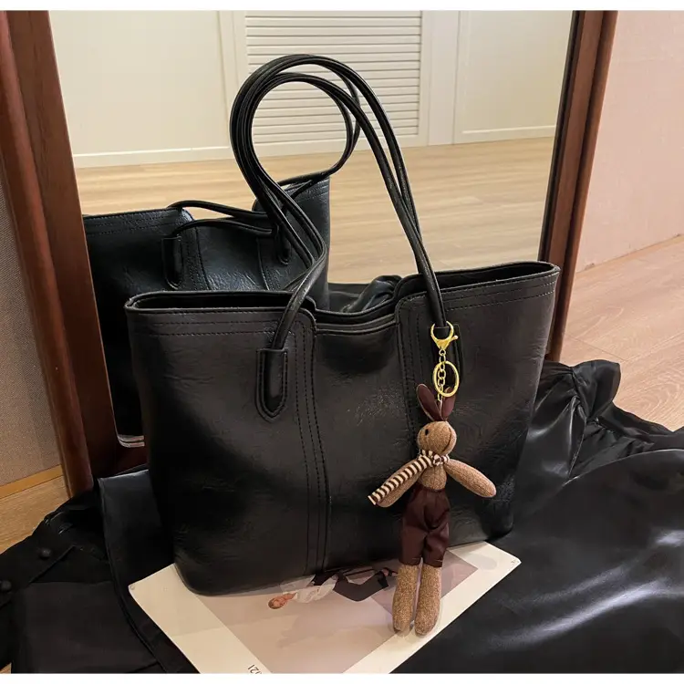 Women's Large Capacity Leather Tote Bag White — feature 10
