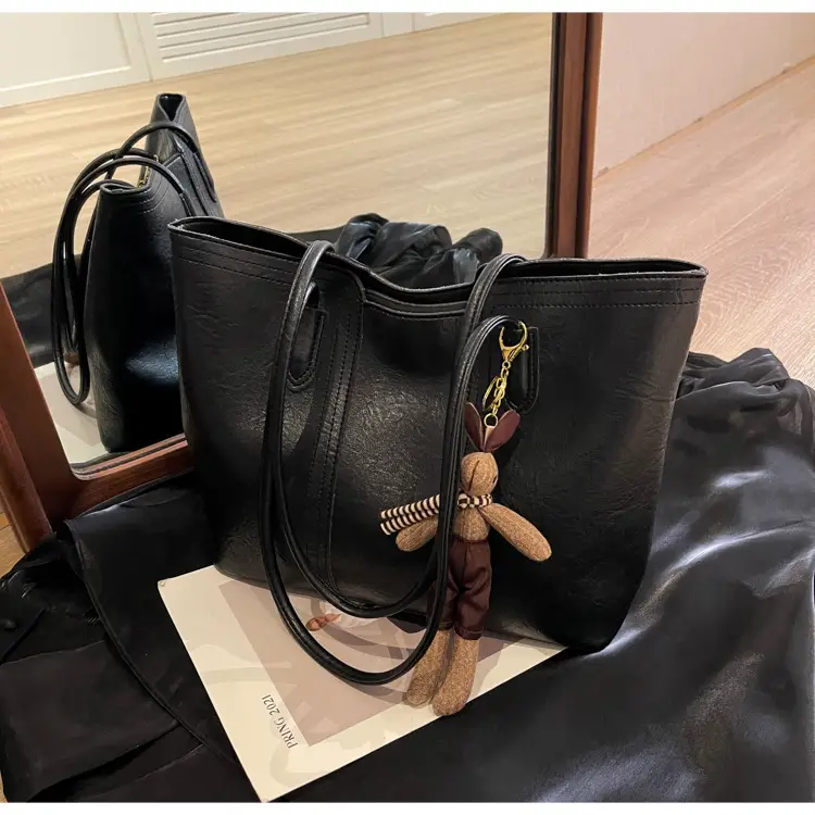 Women's Large Capacity Leather Tote Bag White — feature 11