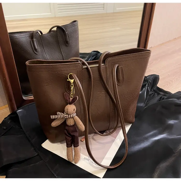 Women's Large Capacity Leather Tote Bag White — feature 14