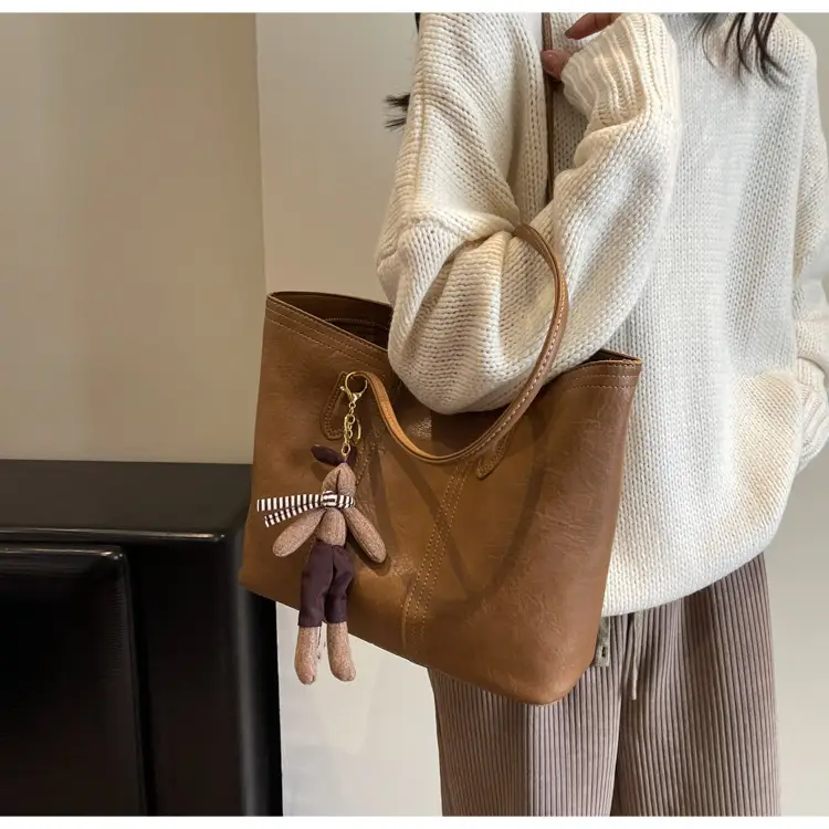 Women's Large Capacity Leather Tote Bag White — feature 26