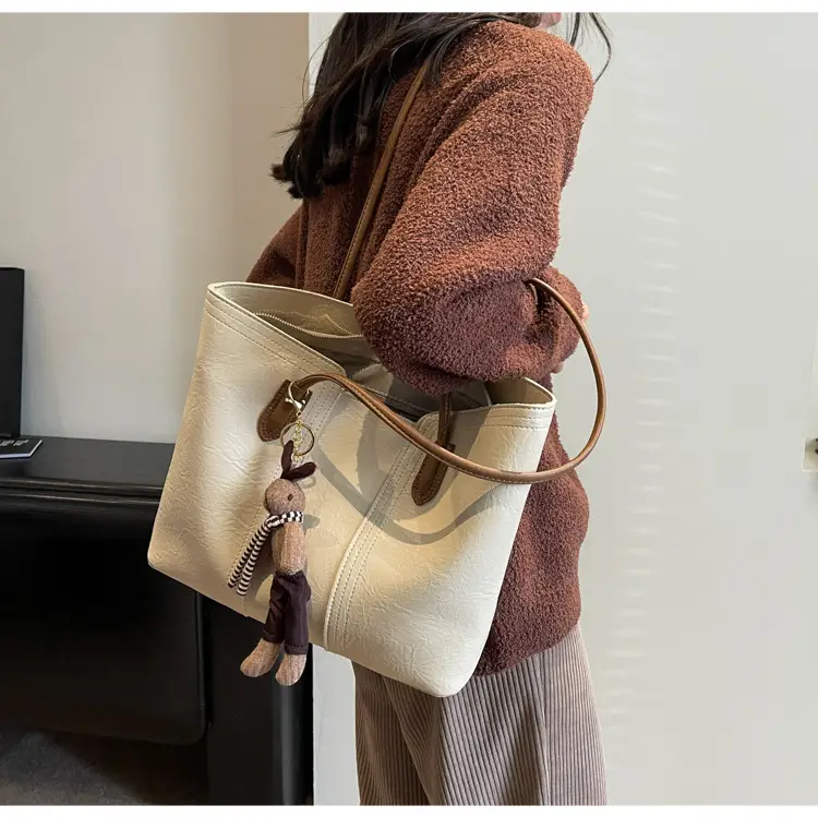 Women's Large Capacity Leather Tote Bag White — feature 27
