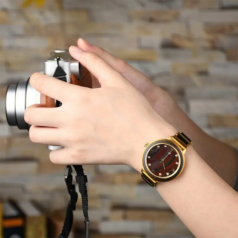 Clearance Stock Steel Case Watch with Rhinestone Dial