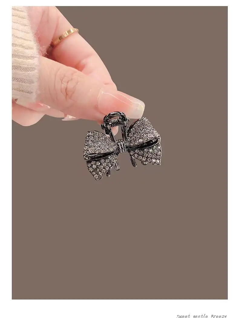 Black Rhinestone Shark Clip Bow Hairpin — feature 4