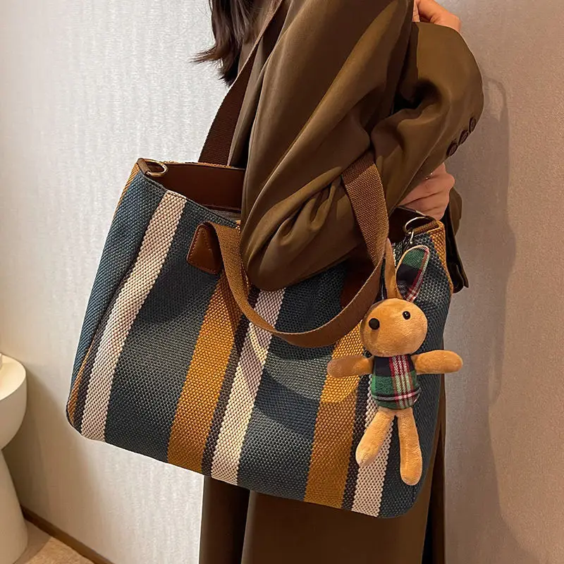 2025 New Trendy Multi-Layer Canvas Shoulder Bag with Bunny Keychain — feature 19