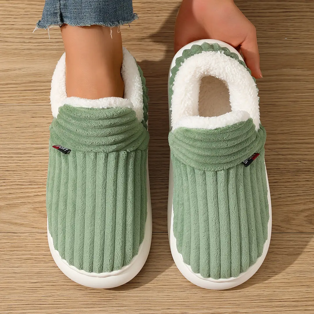 Cotton Slippers Bag with Men's Winter Warm Thick Sole 2025 New Furry Shoes Flats Bottom Versatile Cotton Shoes Women's Outer Wear Fleece-Lined