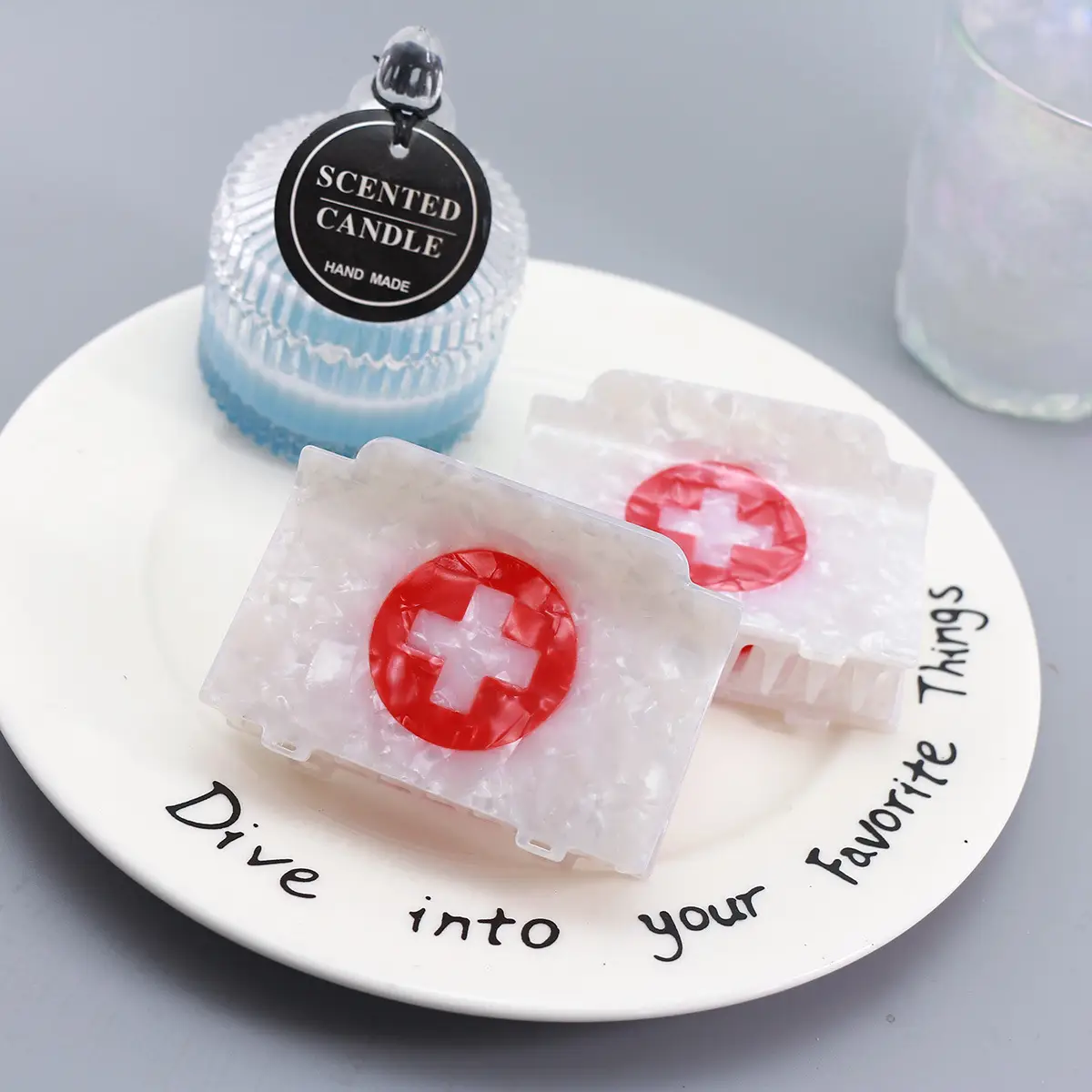 Nurse Series Medicine Box Grab Clip Acetate Hair Catch Clip — feature 3