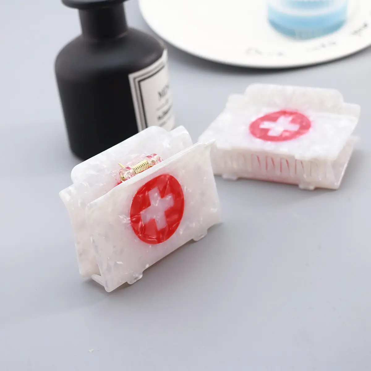 Nurse Series Medicine Box Grab Clip Acetate Hair Catch Clip — feature 8