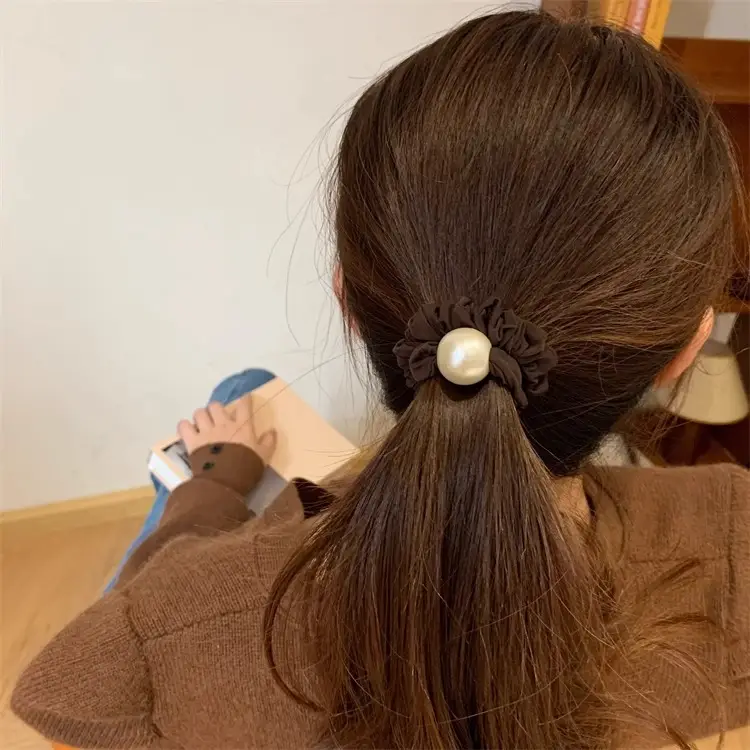 Brown Pearl Hair Band with Elastic Wrap — feature 13