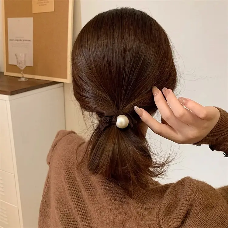 Brown Pearl Hair Band with Elastic Wrap — feature 14