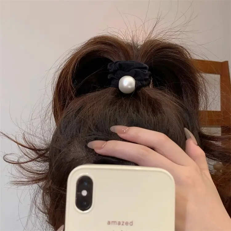 Brown Pearl Hair Band with Elastic Wrap — feature 17
