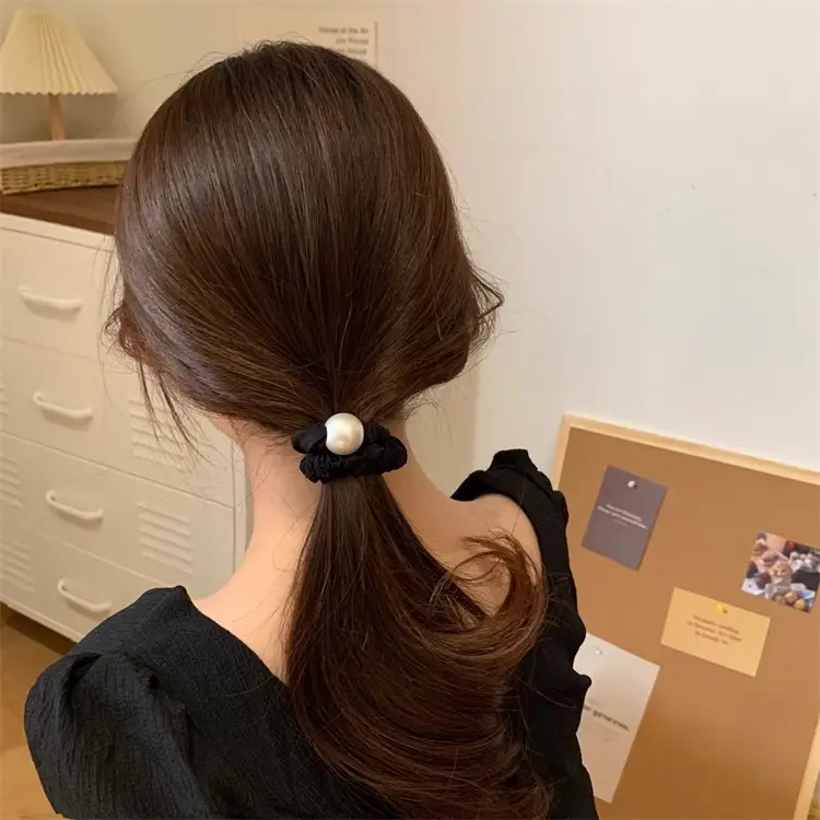 Brown Pearl Hair Band with Elastic Wrap — feature 19
